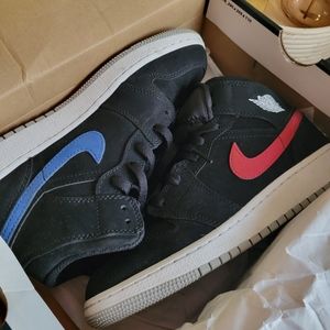 Air Jordan 1 Mid Boys 5Y
